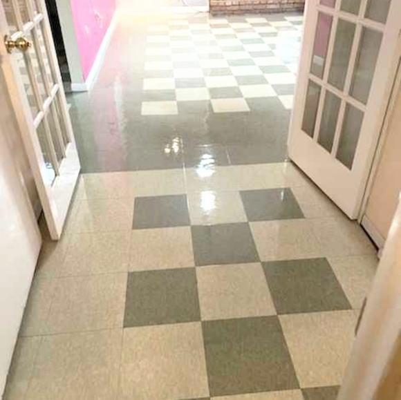 Meet your Posher, Jaime - Picture 11 of 16